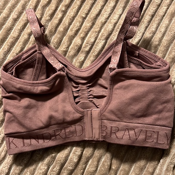 Kindred Bravely Nursing and Pumping Bra - Picture 3 of 4